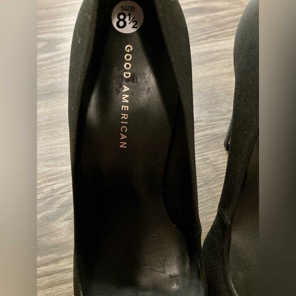 NWOB Good American Women’s Size 8.5 Black Icon Satin Pumps - Picture 3 of 8